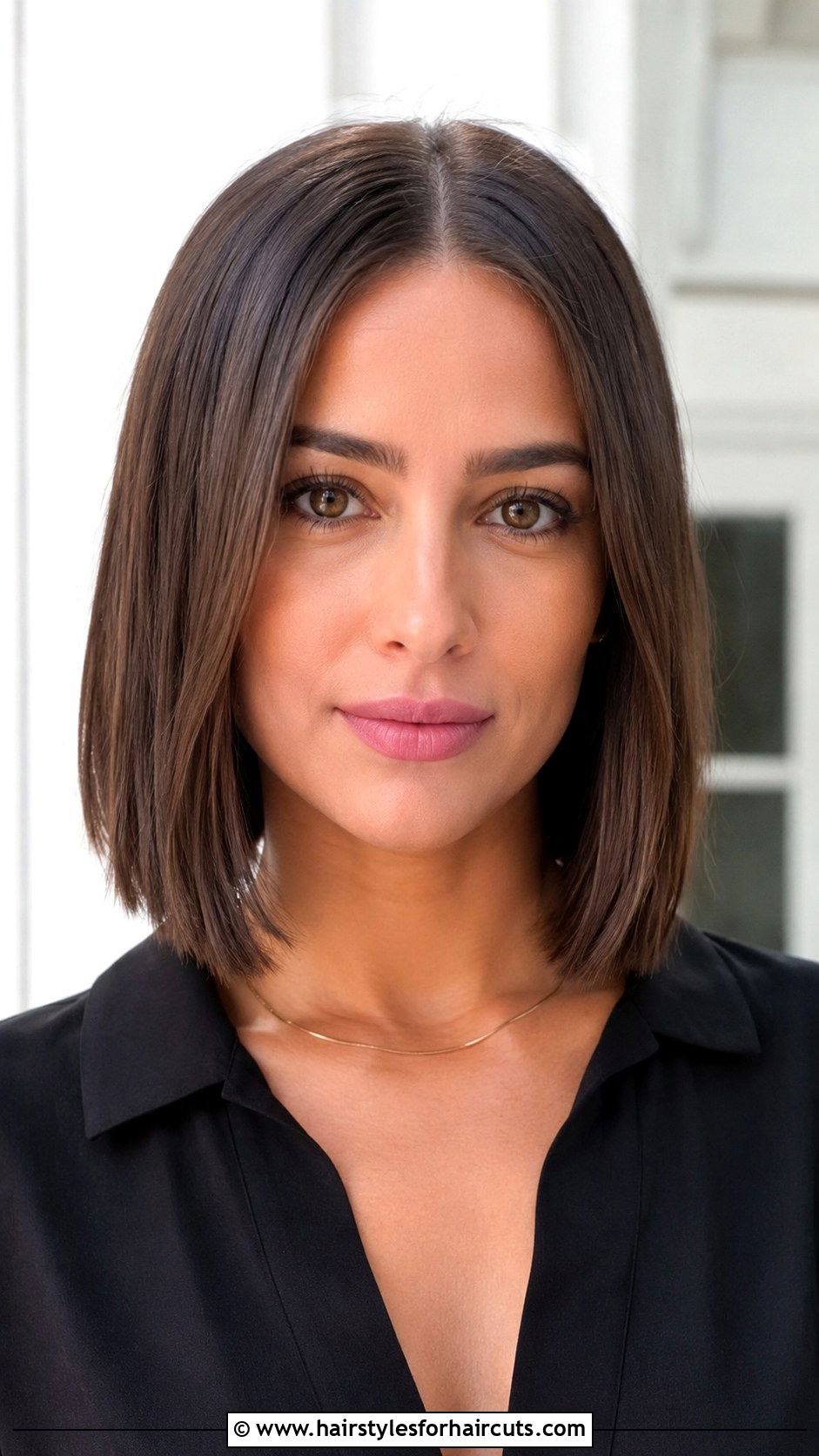 Center Parted Lob Haircut - 25 haircuts for round face straight hair - 25 haircuts for round face straight hair