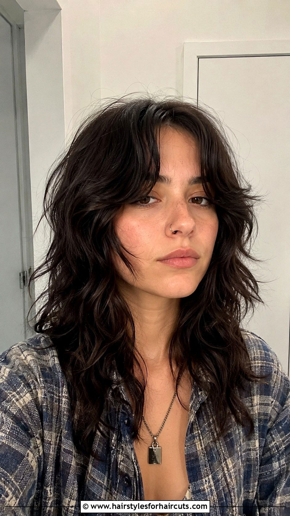 Center Parted Wavy Shag - 25 1980s hairstyles for long hair - 25 1980s hairstyles for long hair