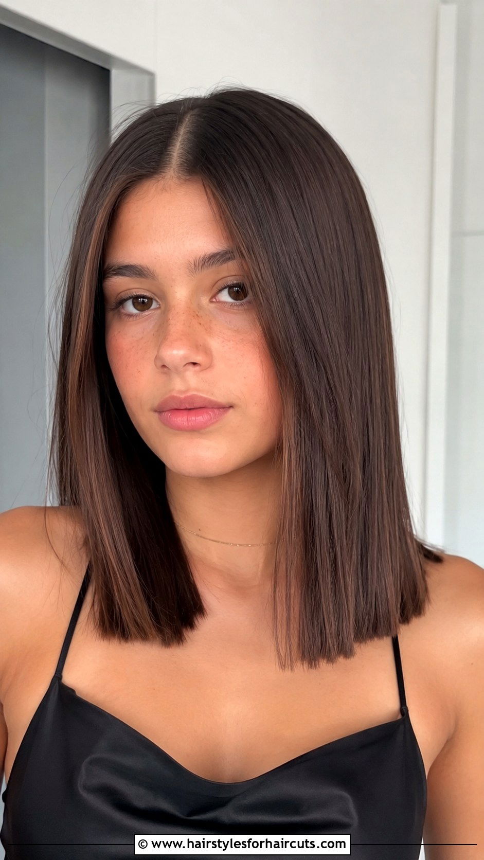 Centre Part Blunt Cut Haircut - 25 teen girl haircuts - 25 teen girl haircuts