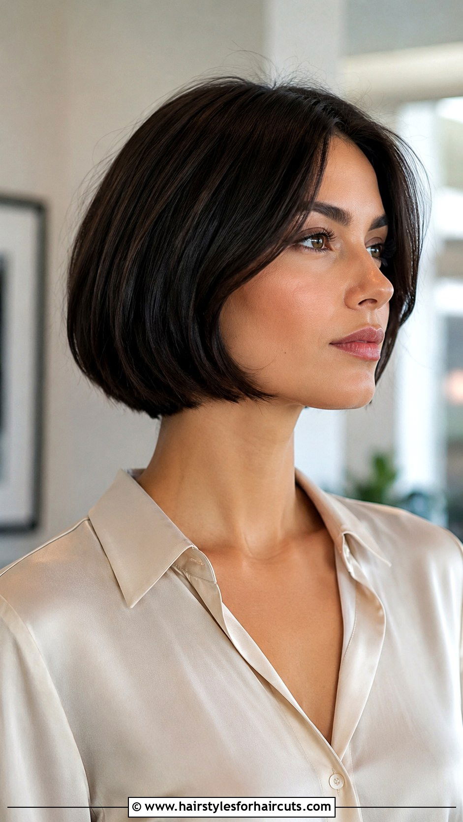Chin Length Bob - 25 best hairstyles for women over 50 - 25 best hairstyles for women over 50