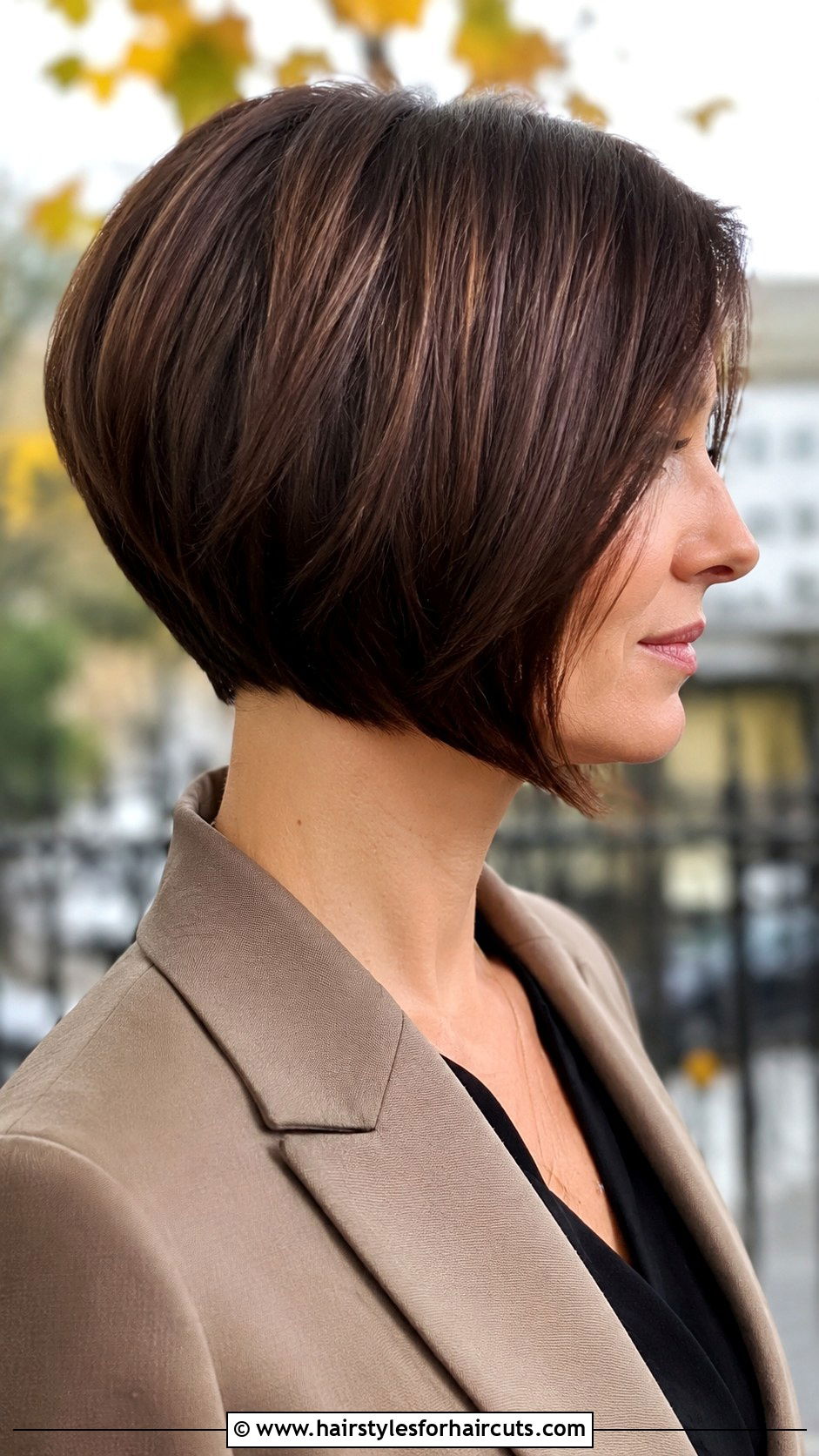 Chin Length Graduated Bob - 25 chin length hairstyles for women - 25 chin length hairstyles for women