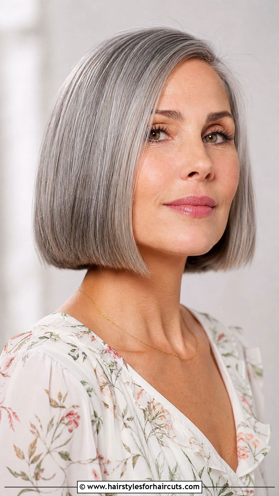 Chin Length Gray Bob - 25 gray hairstyles for women over 60 - 25 gray hairstyles for women over 60