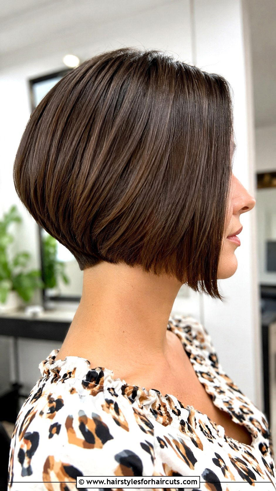 Chin Length Stacked Bob - 25 chin length hairstyles - 25 chin length hairstyles