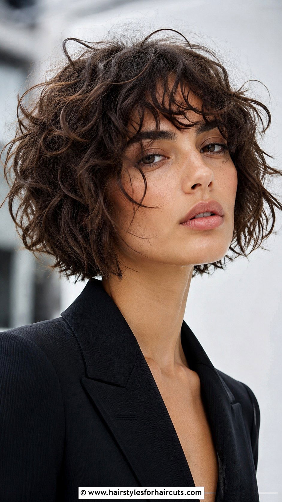 Chopped Curly Haircut - 25 haircuts for thick curly hair women - 25 haircuts for thick curly hair women