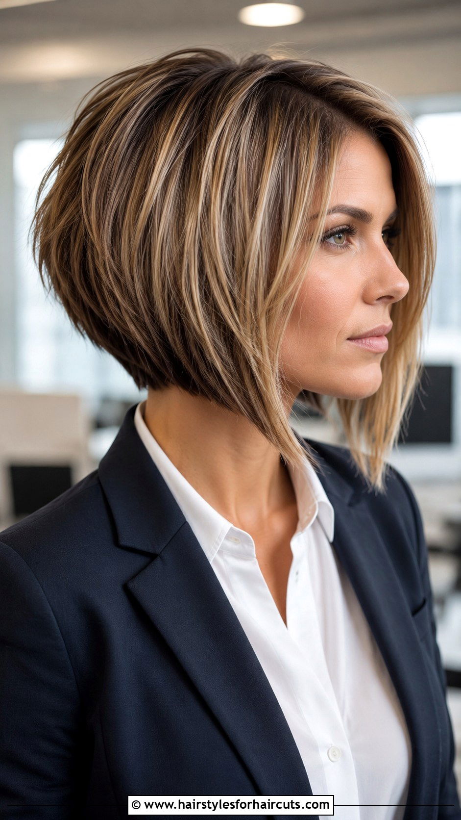 Choppy Angled Bob - 25 choppy bob hairstyles for fine hair - 25 choppy bob hairstyles for fine hair