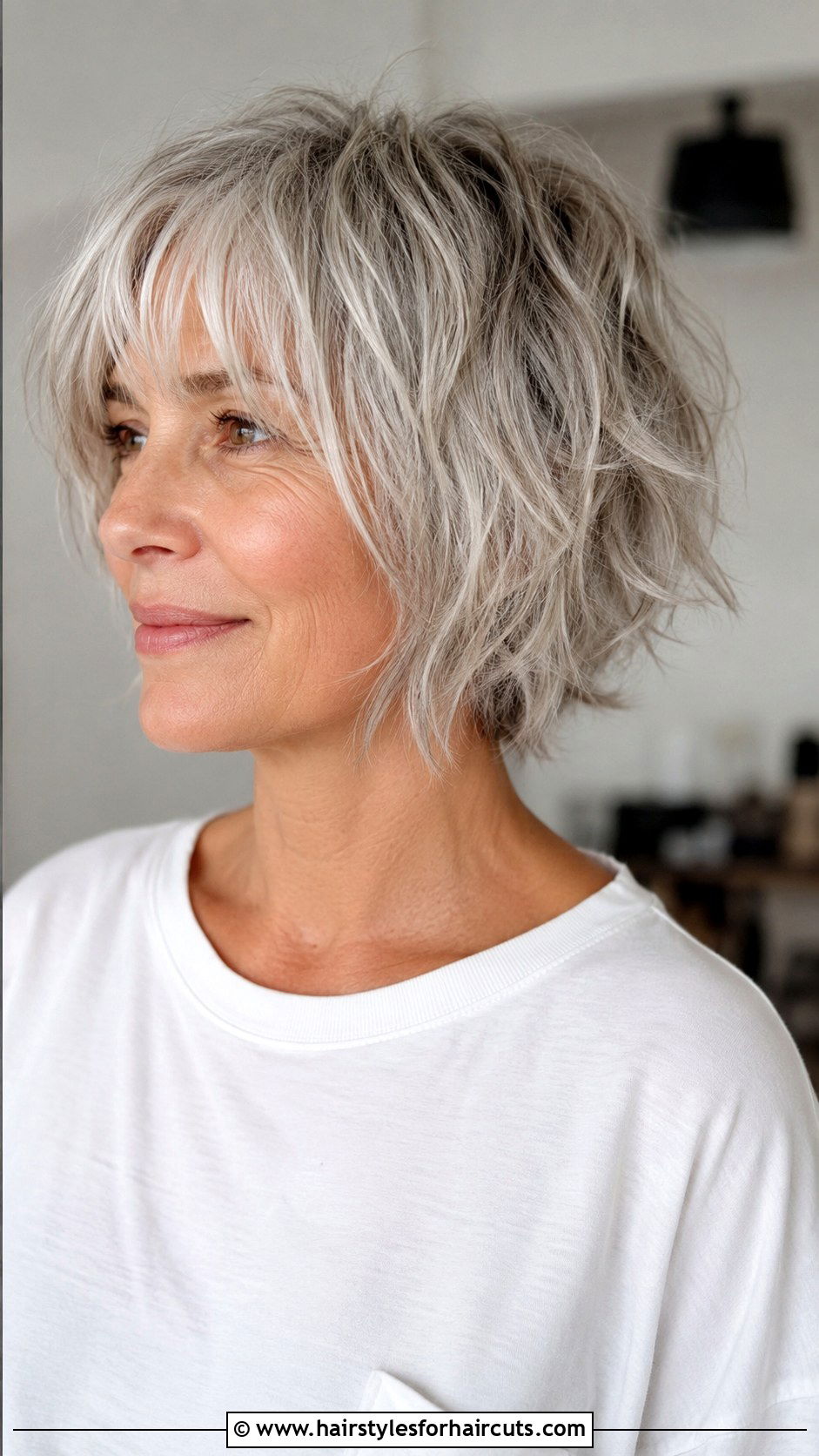 Choppy Bob - 25 short haircuts for women over 60 - 25 short haircuts for women over 60