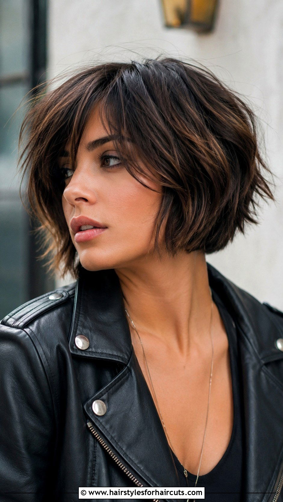 Choppy Bob - 25 bob haircuts for thick hair - 25 bob haircuts for thick hair