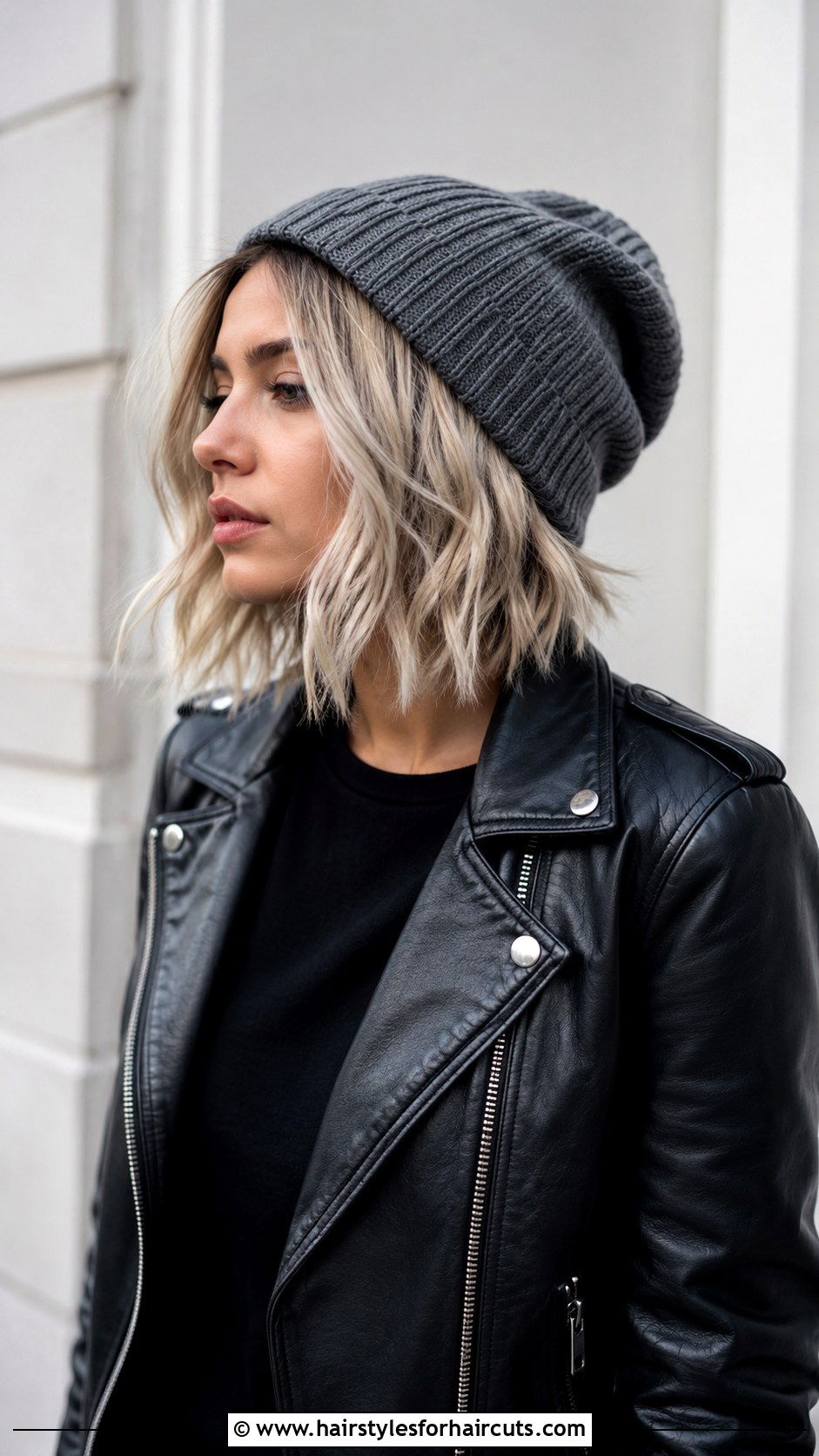 Choppy Bob With Beanie - 25 beanie hairstyles for short hair - 25 beanie hairstyles for short hair