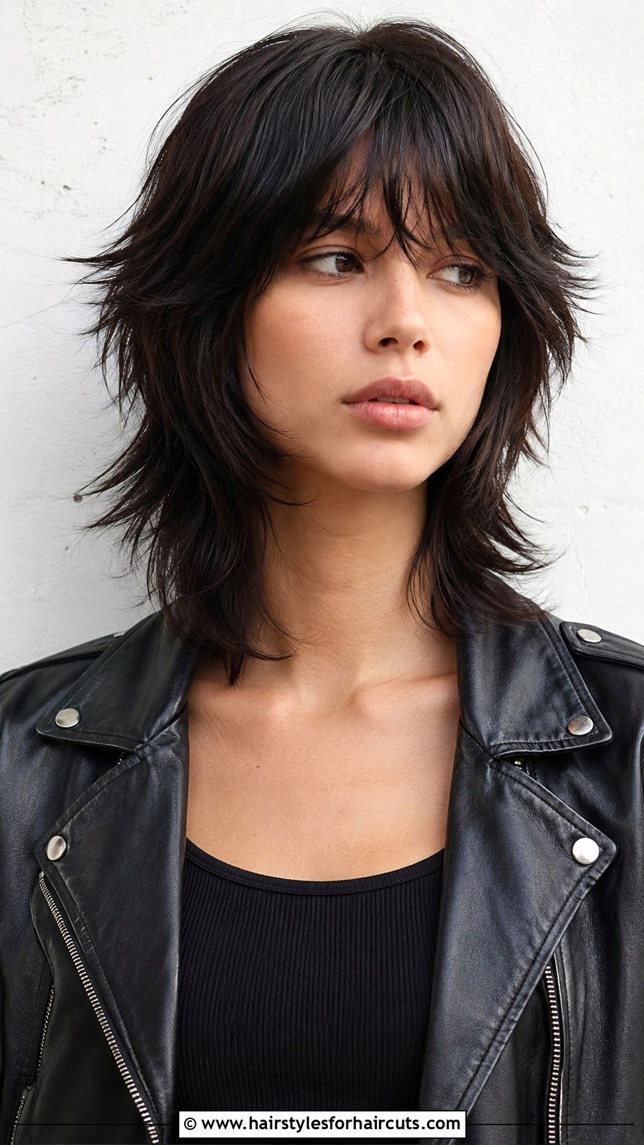 Choppy Layered Cut - 25 70s disco hairstyles for short hair - 25 70s disco hairstyles for short hair
