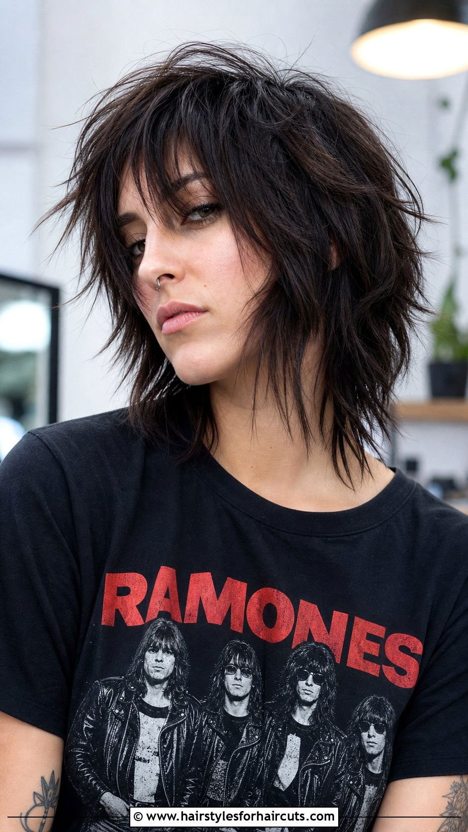 Choppy Layered Medium Hair - 25 haircuts for women with medium length hair - 25 haircuts for women with medium length hair