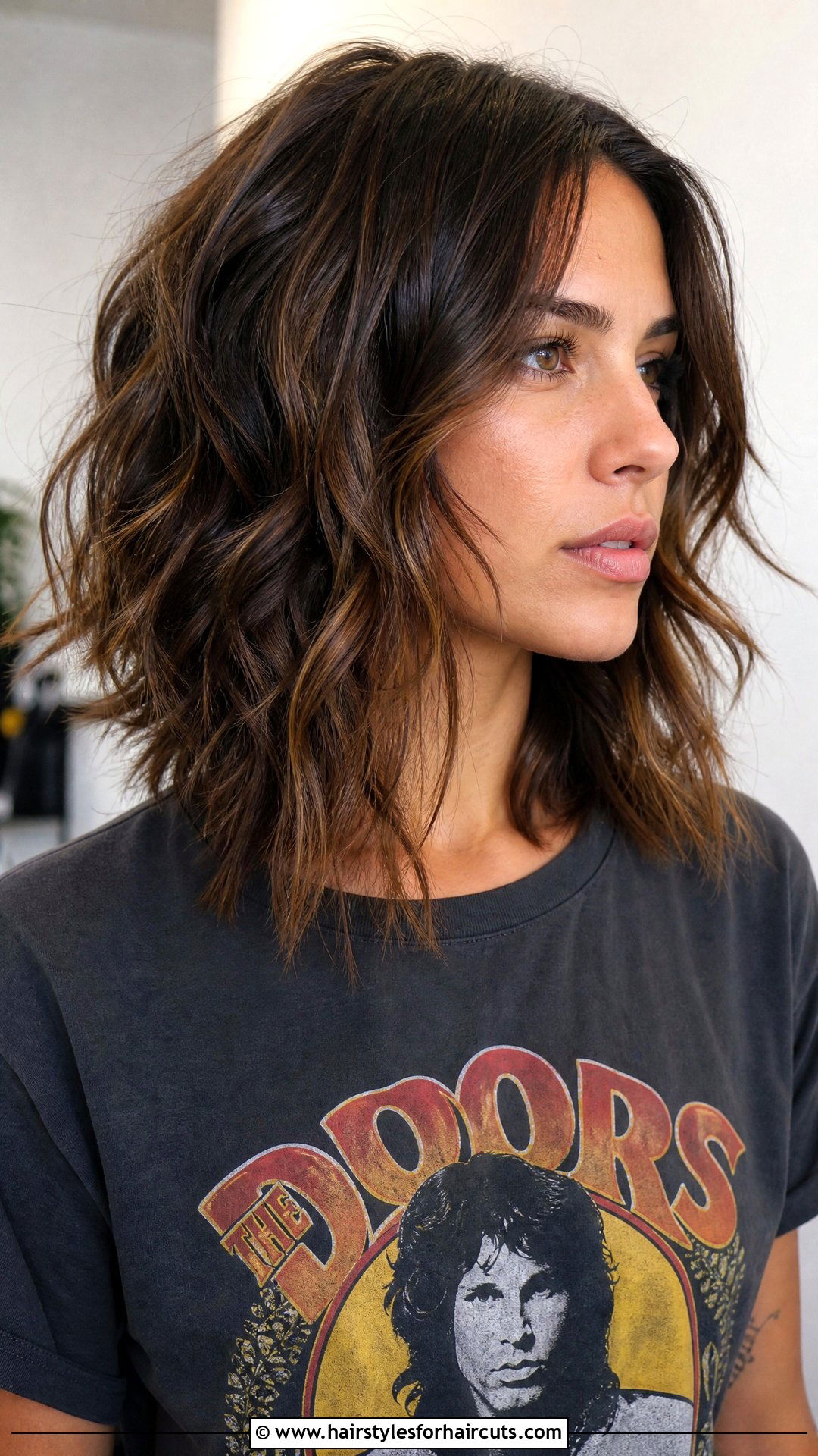 Choppy Lob For Wavy Hair - 25 medium length hairstyles for wavy hair - 25 medium length hairstyles for wavy hair