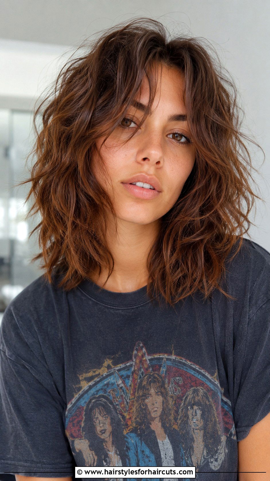Choppy Mid Length Haircut For Wavy Hair - 25 mid length haircuts for wavy hair - 25 mid length haircuts for wavy hair