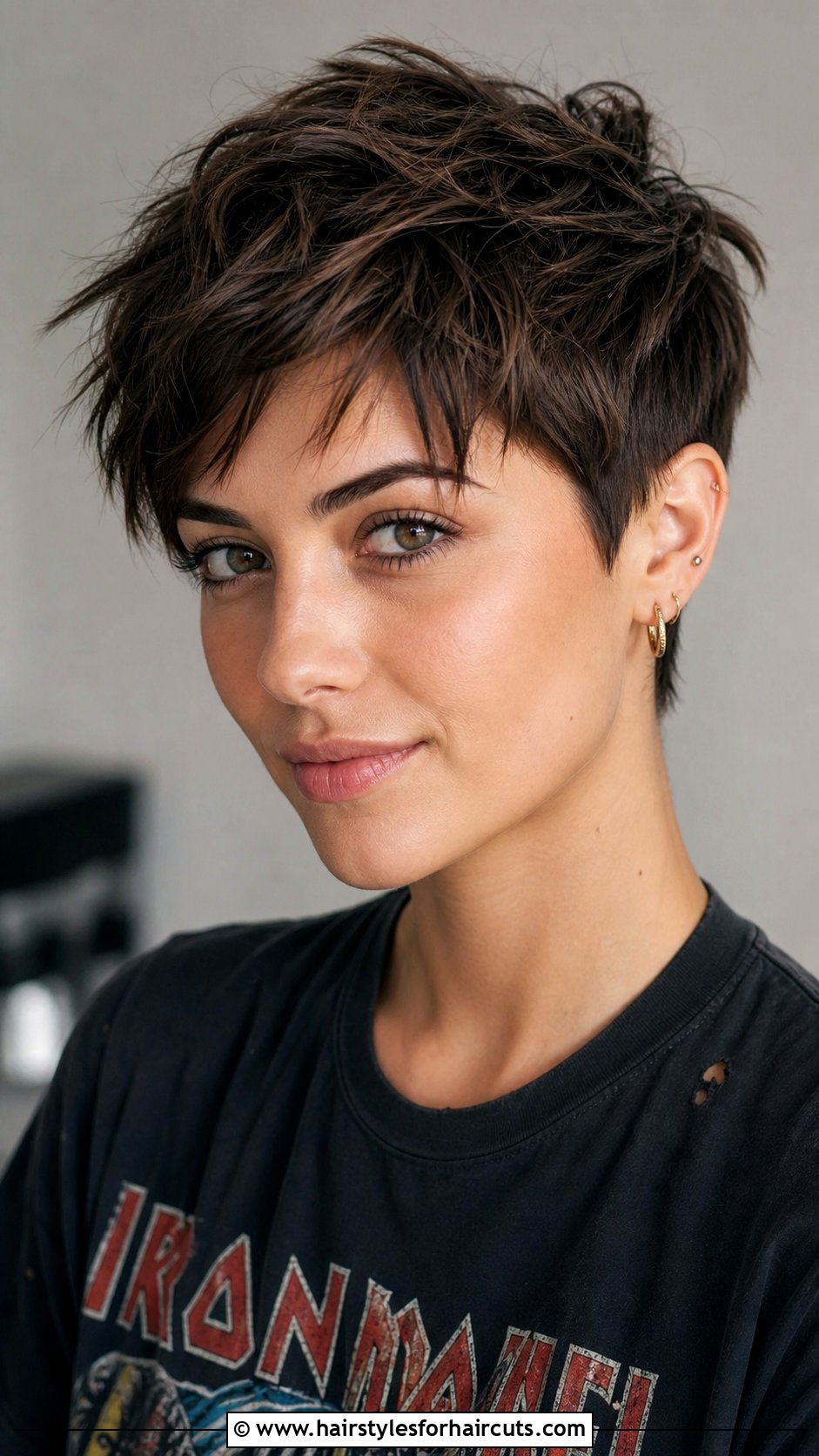 Choppy Pixie - 25 hairstyles thin hair over 50 - 25 hairstyles thin hair over 50
