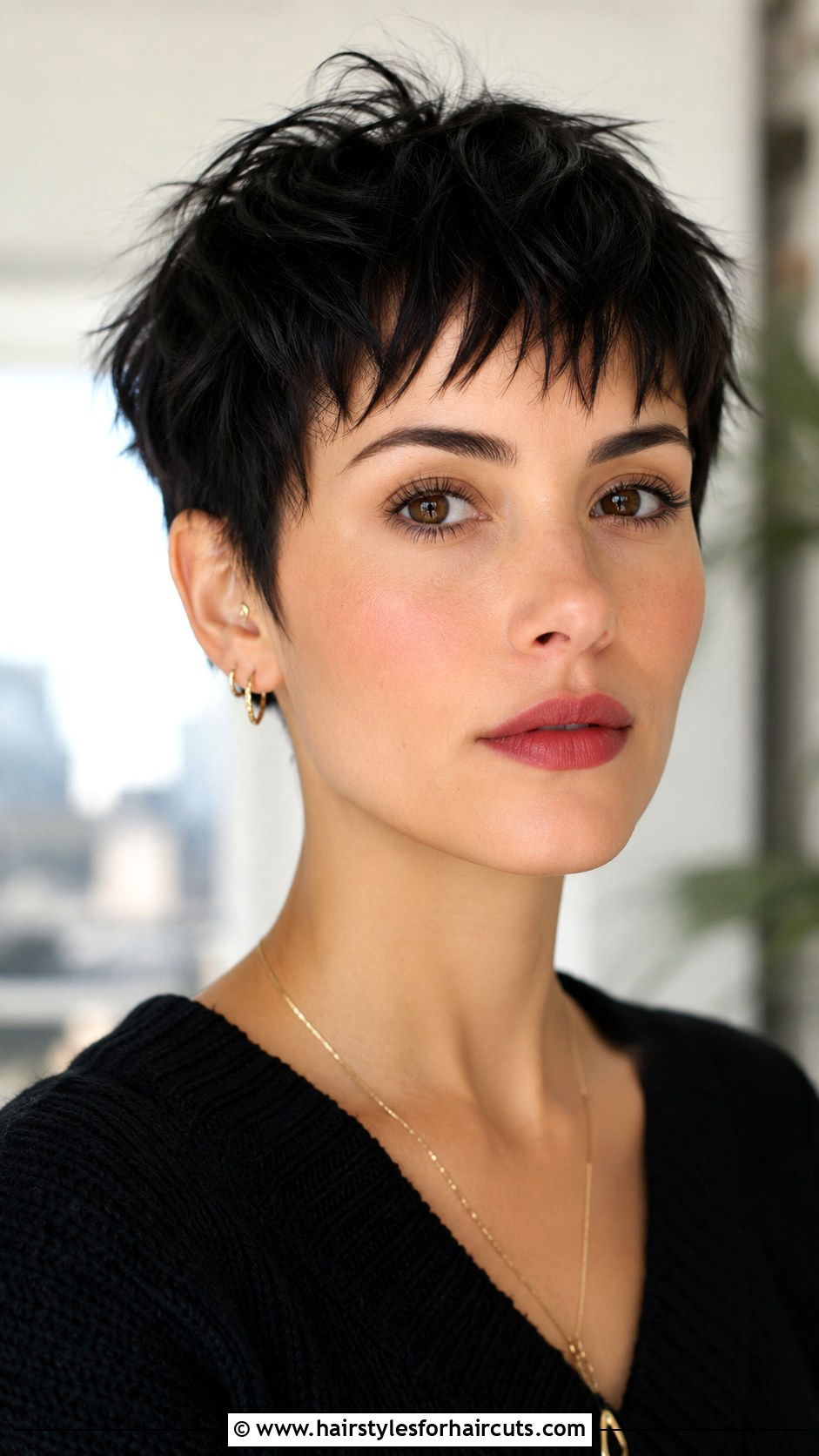 Choppy Pixie Bangs - 25 best haircuts for widows peak - 25 best haircuts for widows peak
