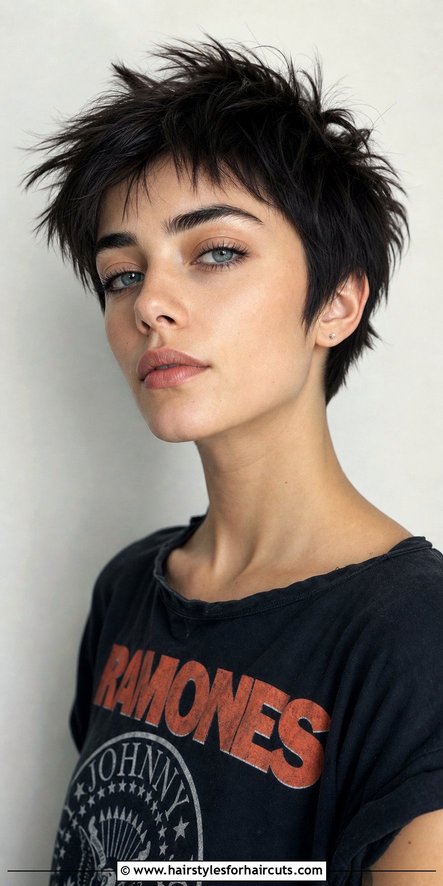 Choppy Pixie Cut - 25 short hairstyles for white women - 25 short hairstyles for white women