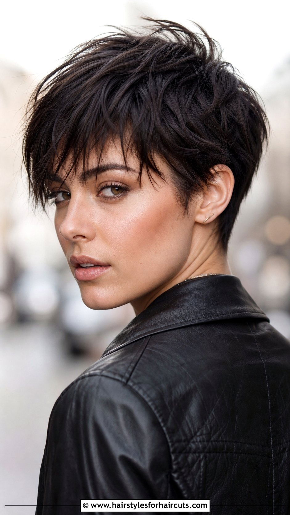 Choppy Pixie Haircut To Thin Out Thick Hair - 25 haircuts to thin out thick hair - 25 haircuts to thin out thick hair