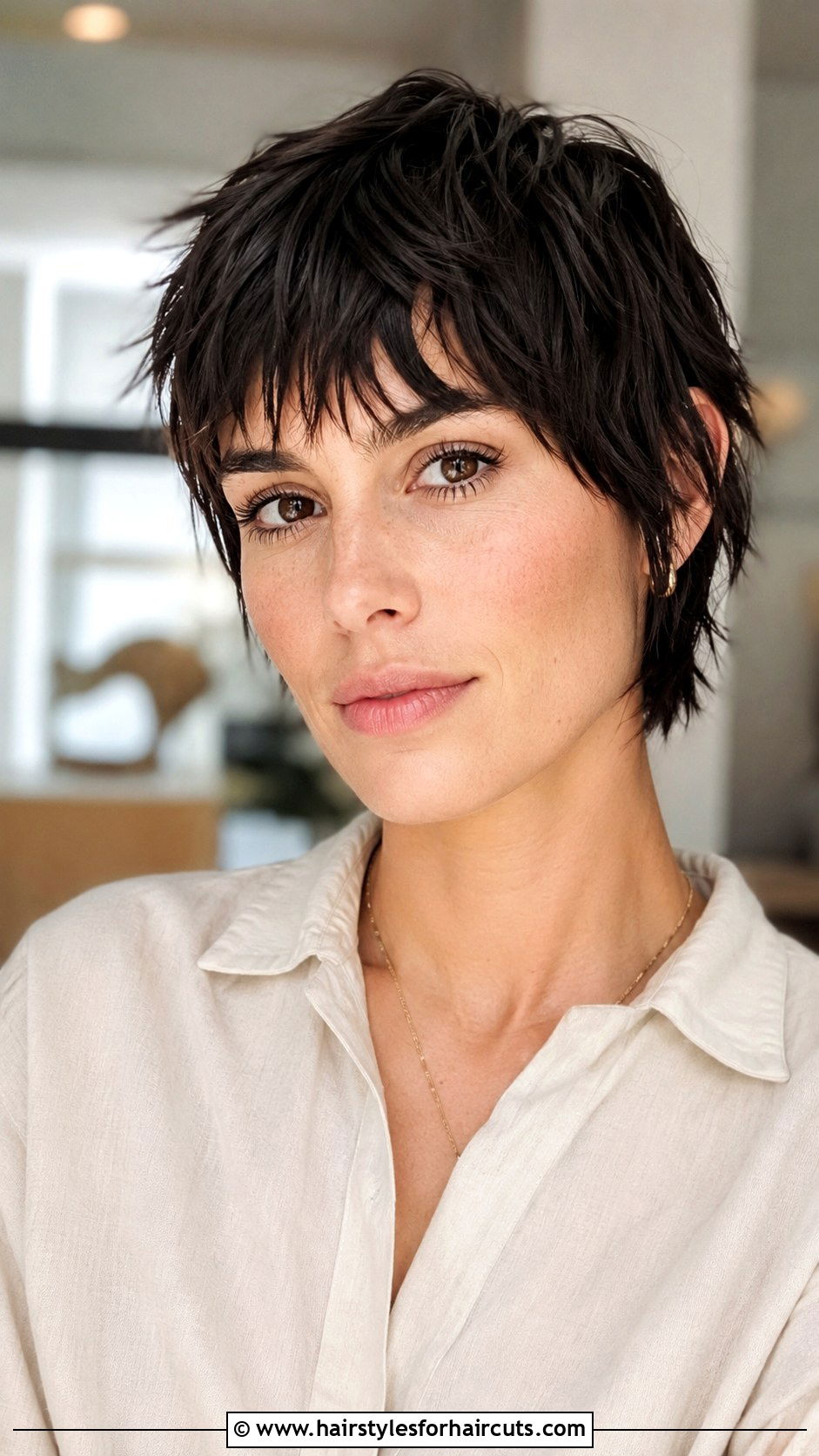 Choppy Short Cut With Micro Bangs - 25 short haircuts with bangs and layers - 25 short haircuts with bangs and layers
