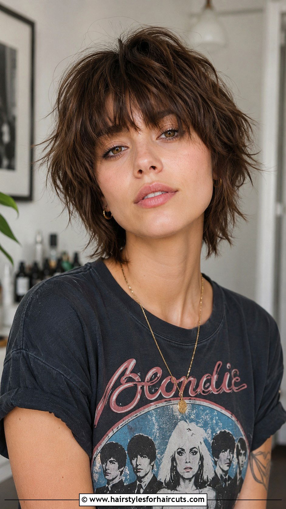 Choppy Short Shag For Fine Hair - 25 fine hair low maintenance short haircuts - 25 fine hair low maintenance short haircuts