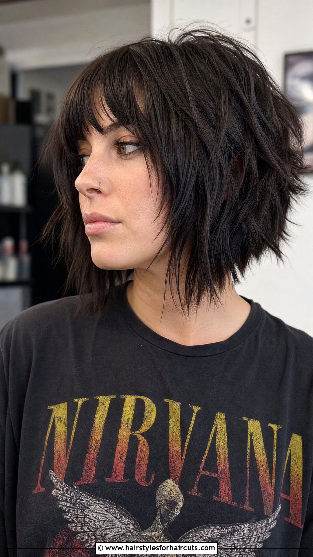 Choppy Stacked Bob - 25 stacked haircuts - 25 stacked haircuts