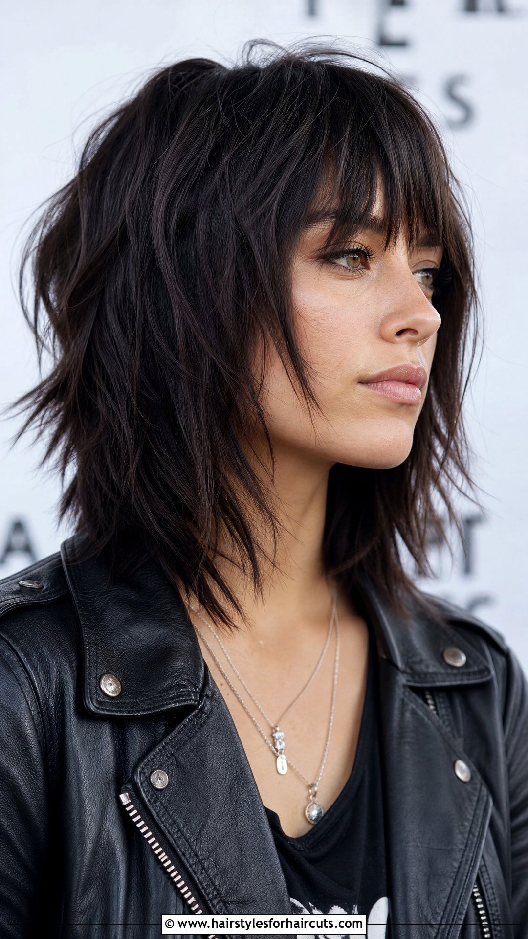 Choppy V Shape Haircut Medium Length - 25 medium length v shape haircuts - 25 medium length v shape haircuts