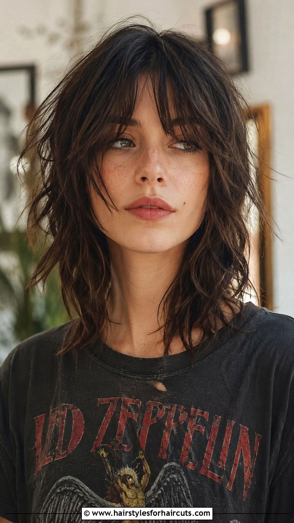 Choppy Wavy Haircut - 25 easy haircuts for wavy hair - 25 easy haircuts for wavy hair