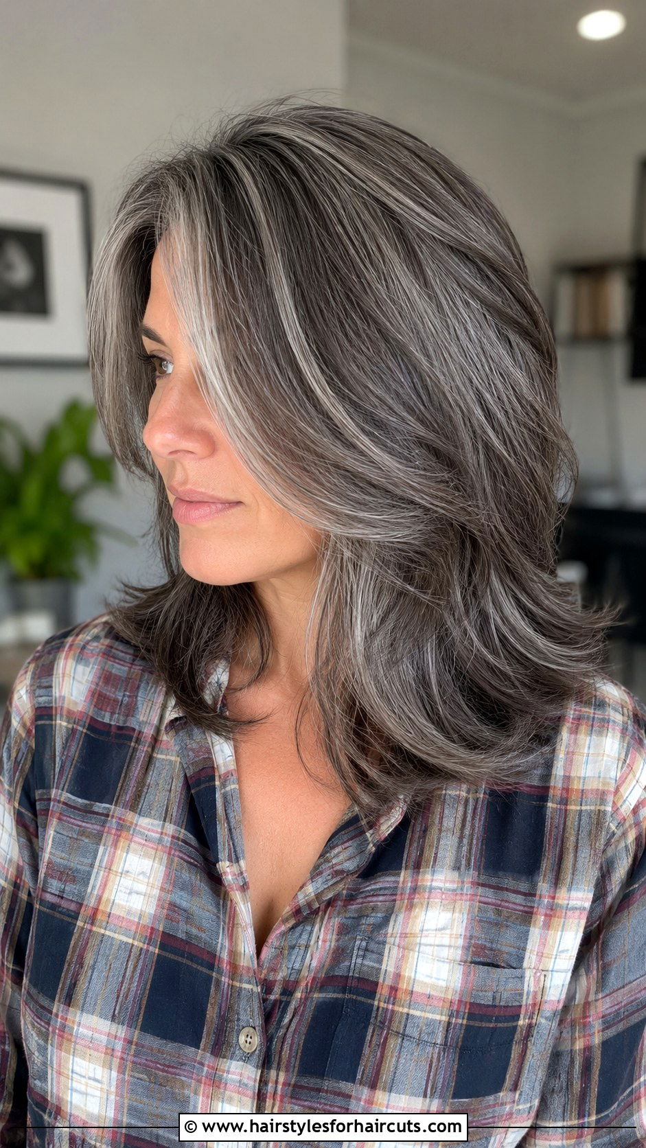 Chunky Gray Layers - 25 best gray hairstyles - 25 best gray hairstyles