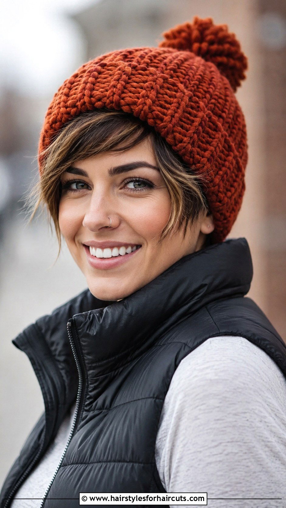 Chunky Knit Beanie With Pixie - 25 cute fall hairstyles for short hair - 25 cute fall hairstyles for short hair