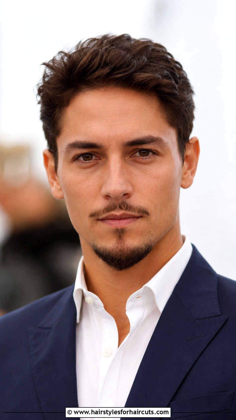 Circle Beard - 25 facial hairstyles - 25 facial hairstyles