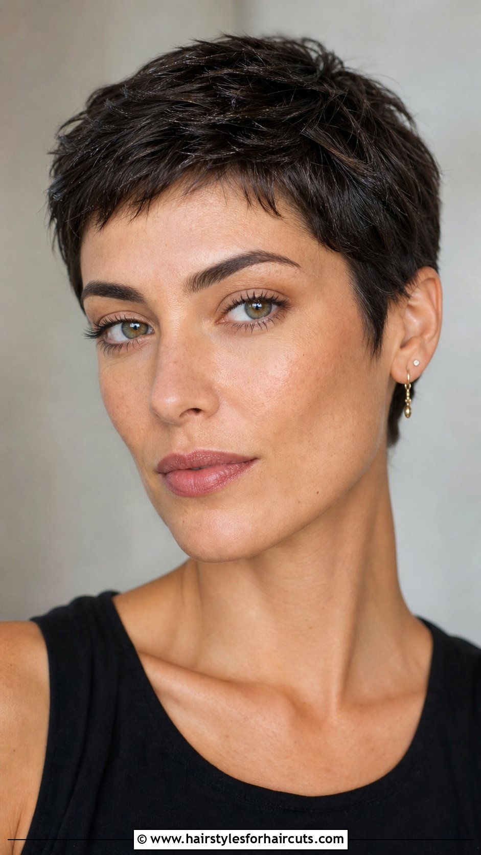 Classic Crop - 25 best short hairstyles for women - 25 best short hairstyles for women