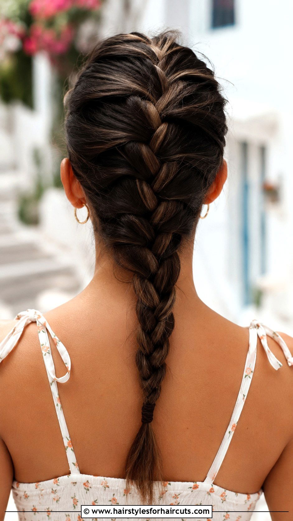 Classic French Braid Bridesmaid - 25 bridesmaid hairstyles for medium hair - 25 bridesmaid hairstyles for medium hair
