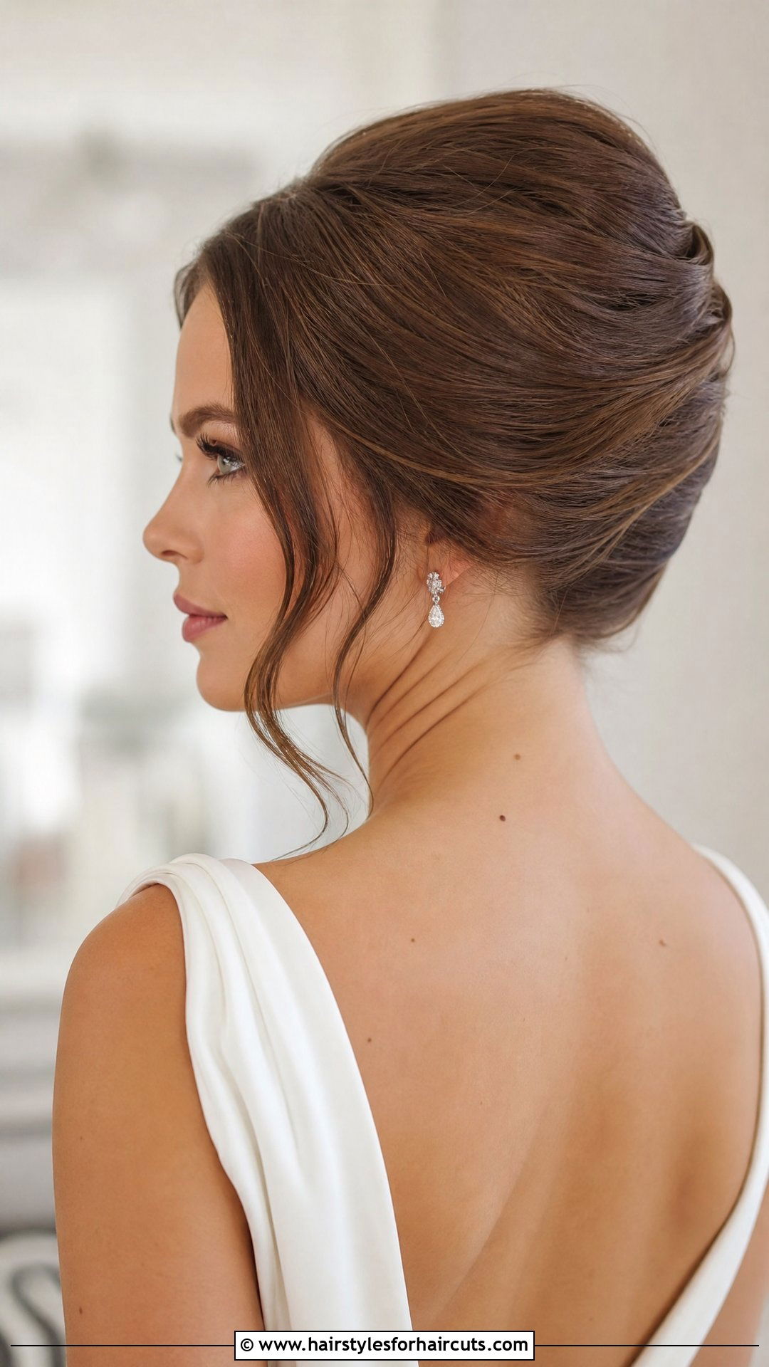 Classic French Twist Updo - 25 wedding haircuts - 25 wedding haircuts