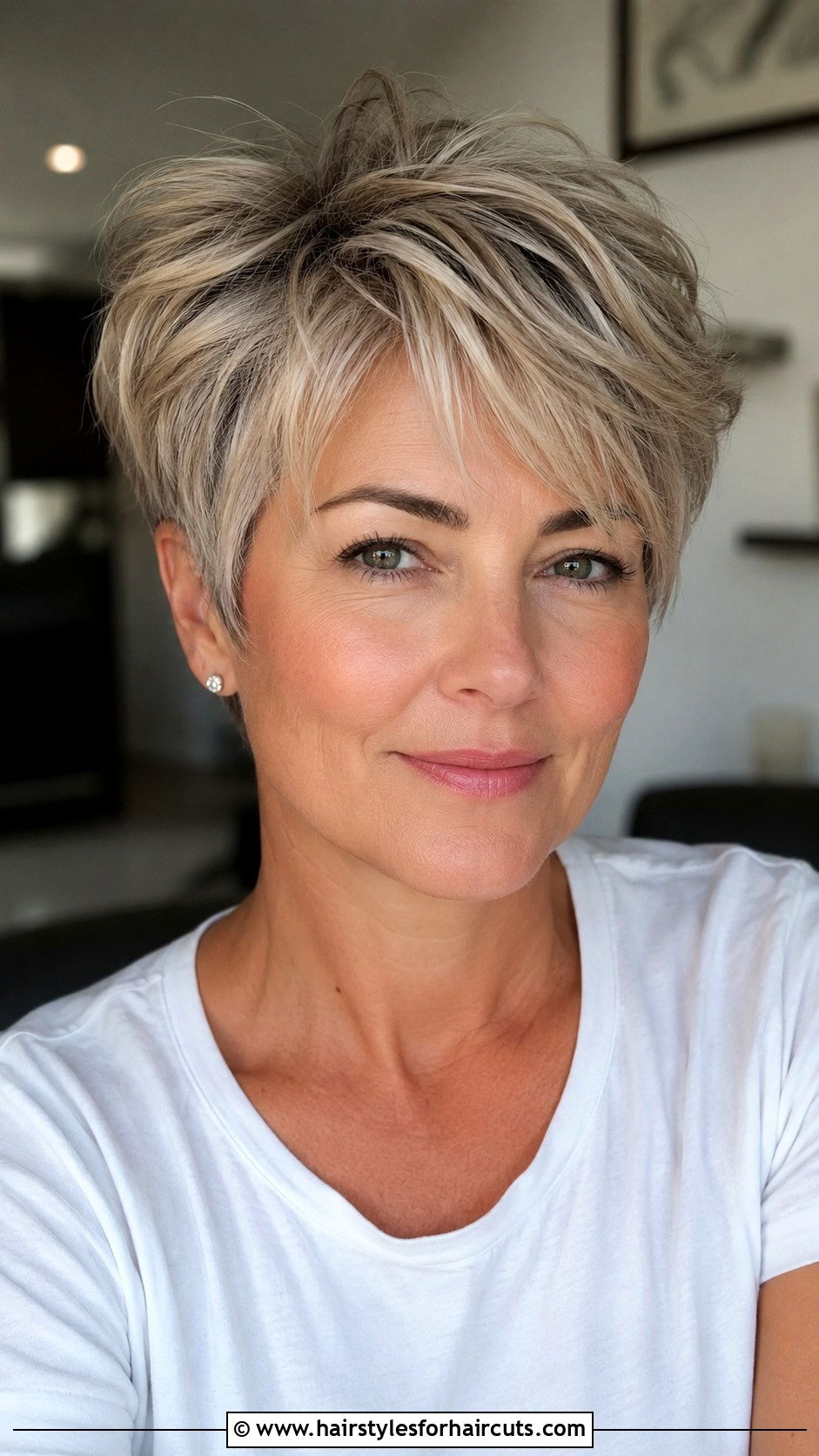 Classic Layered Pixie - 25 haircuts to make you look younger - 25 haircuts to make you look younger