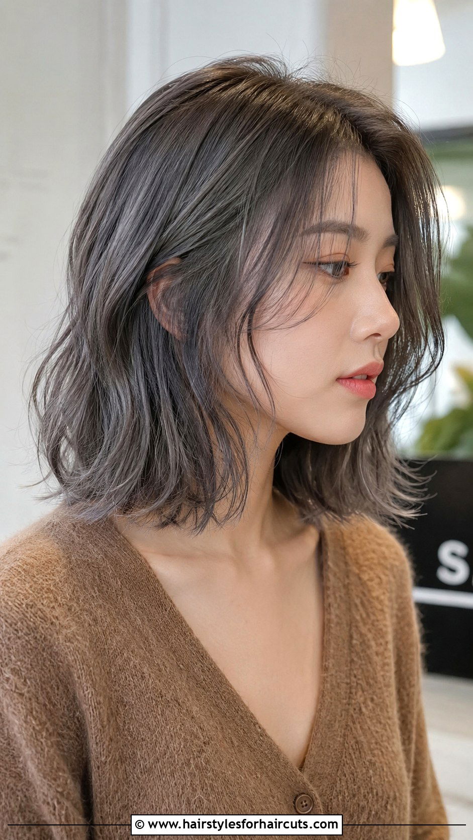 Collarbone Grey Bob - 25 bob hairstyles grey hair - 25 bob hairstyles grey hair