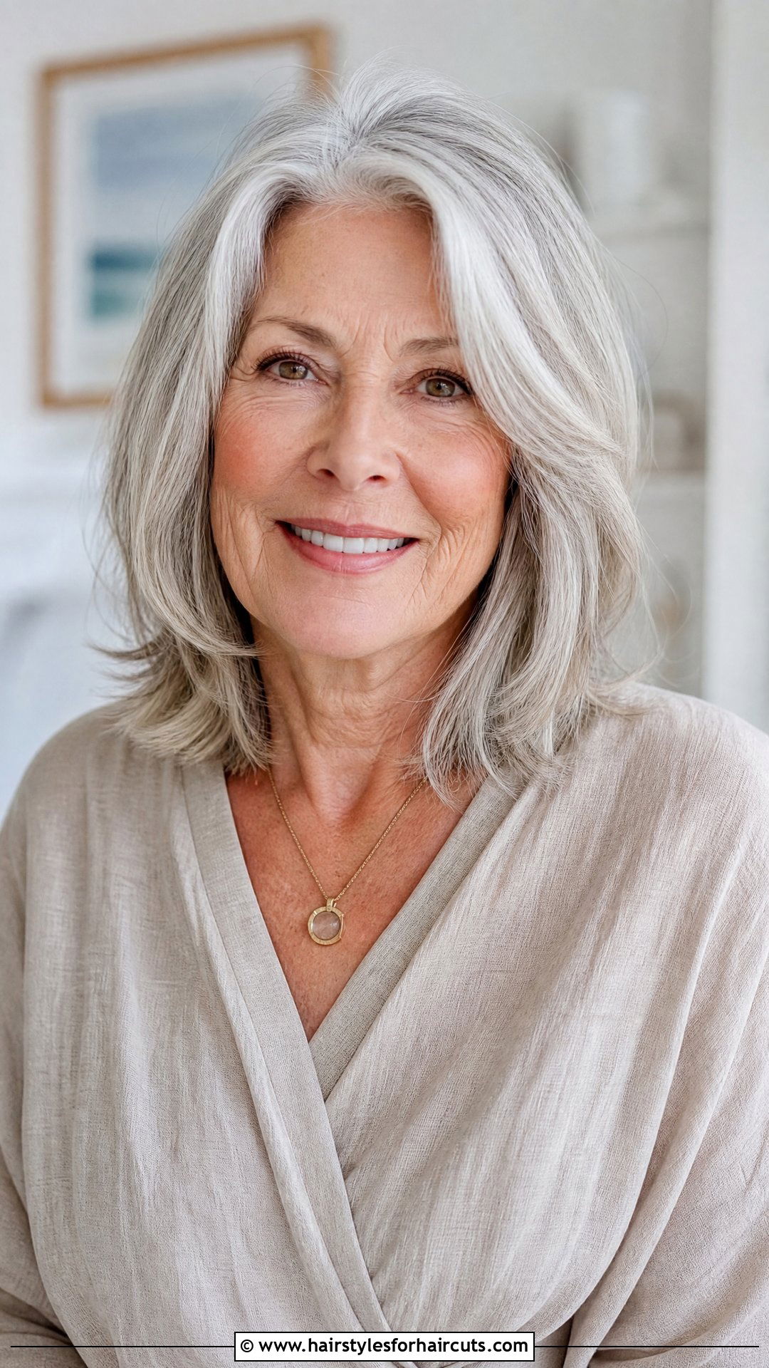 Collarbone Layered Haircut - 25 hairstyles for women in their 70s - 25 hairstyles for women in their 70s