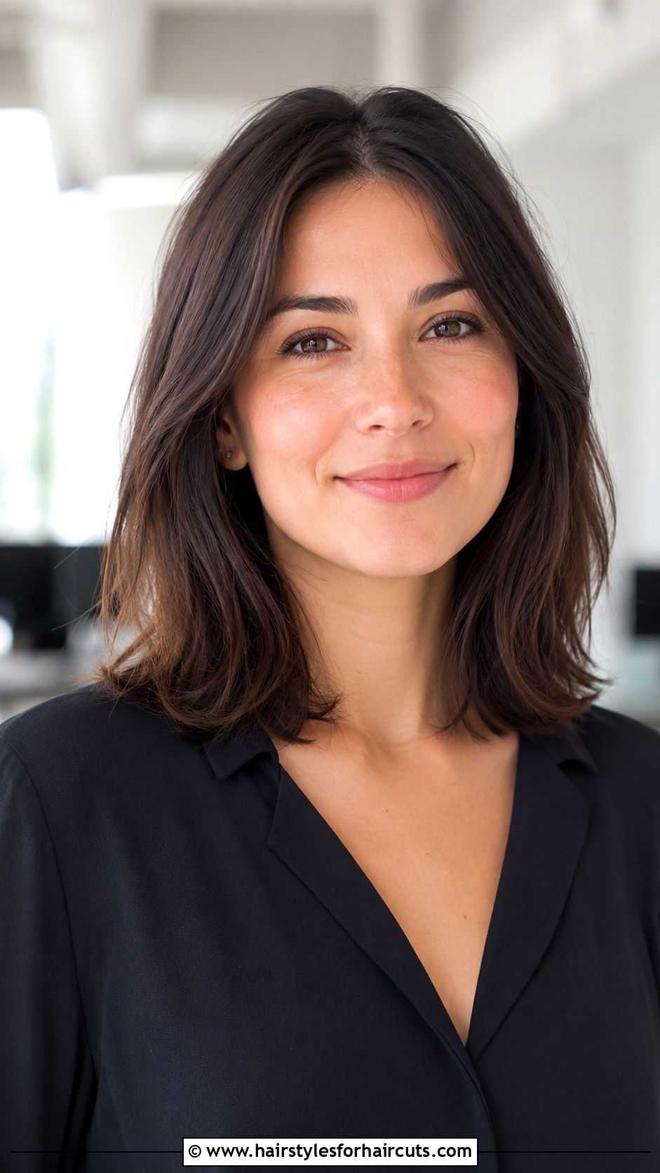 Collarbone Length Hair With Subtle Layers - 25 1b hairstyles - 25 1b hairstyles