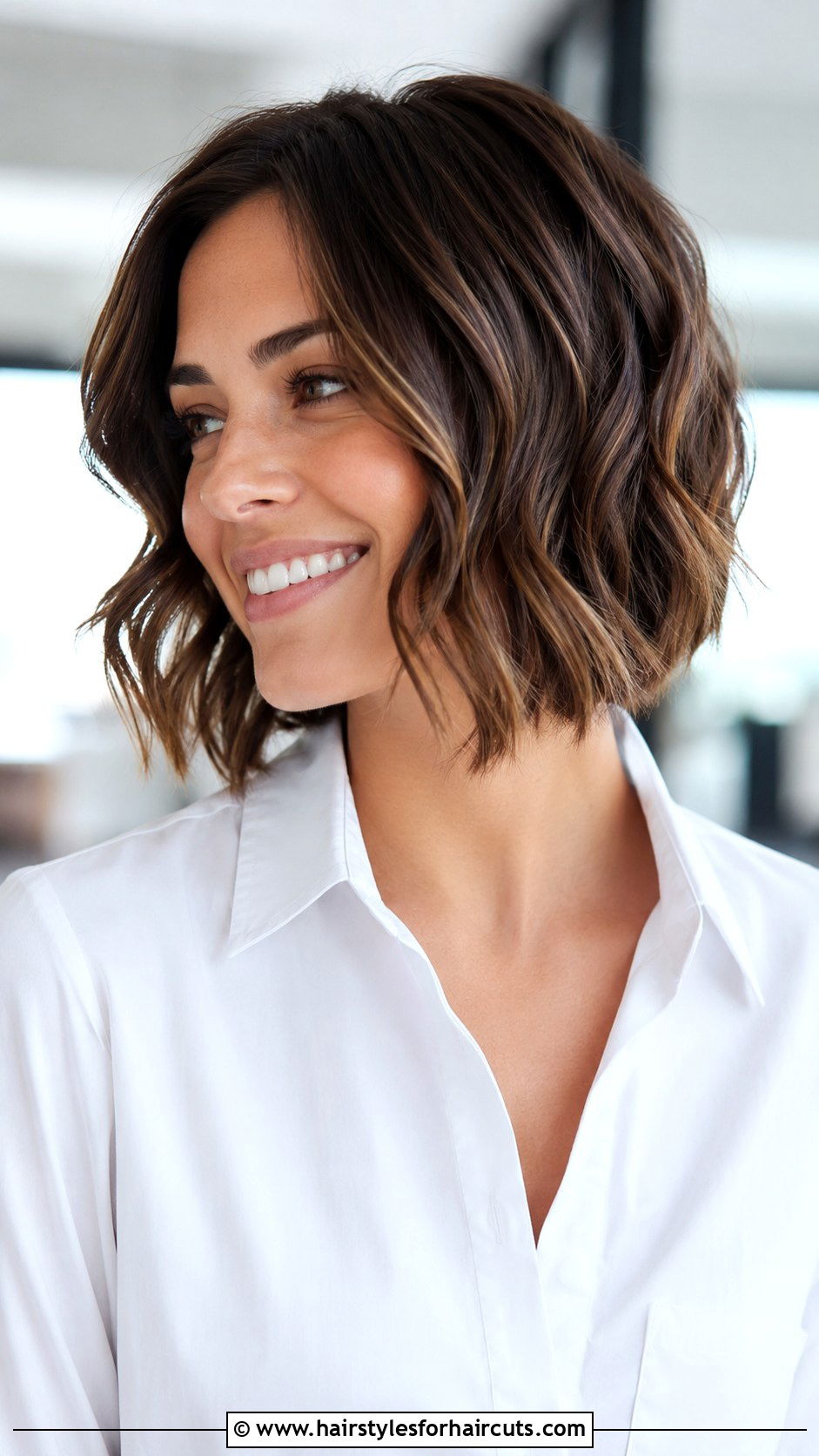 Collarbone Length Wavy Haircut - 25 easy haircuts for wavy hair - 25 easy haircuts for wavy hair
