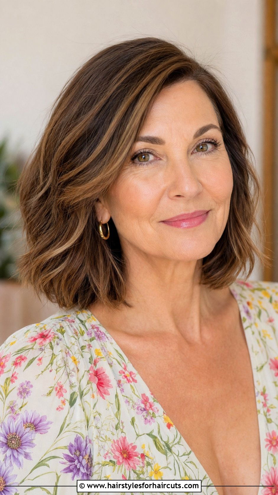 Collarbone Lob - 25 hairstyles for ladies over 50 - 25 hairstyles for ladies over 50
