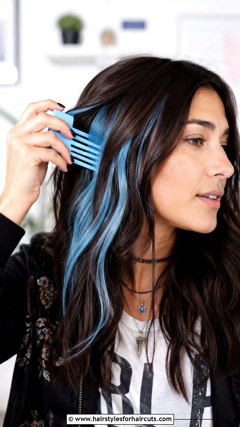 Comb In Hair Chalk - 25 comb in hairstyles - 25 comb in hairstyles