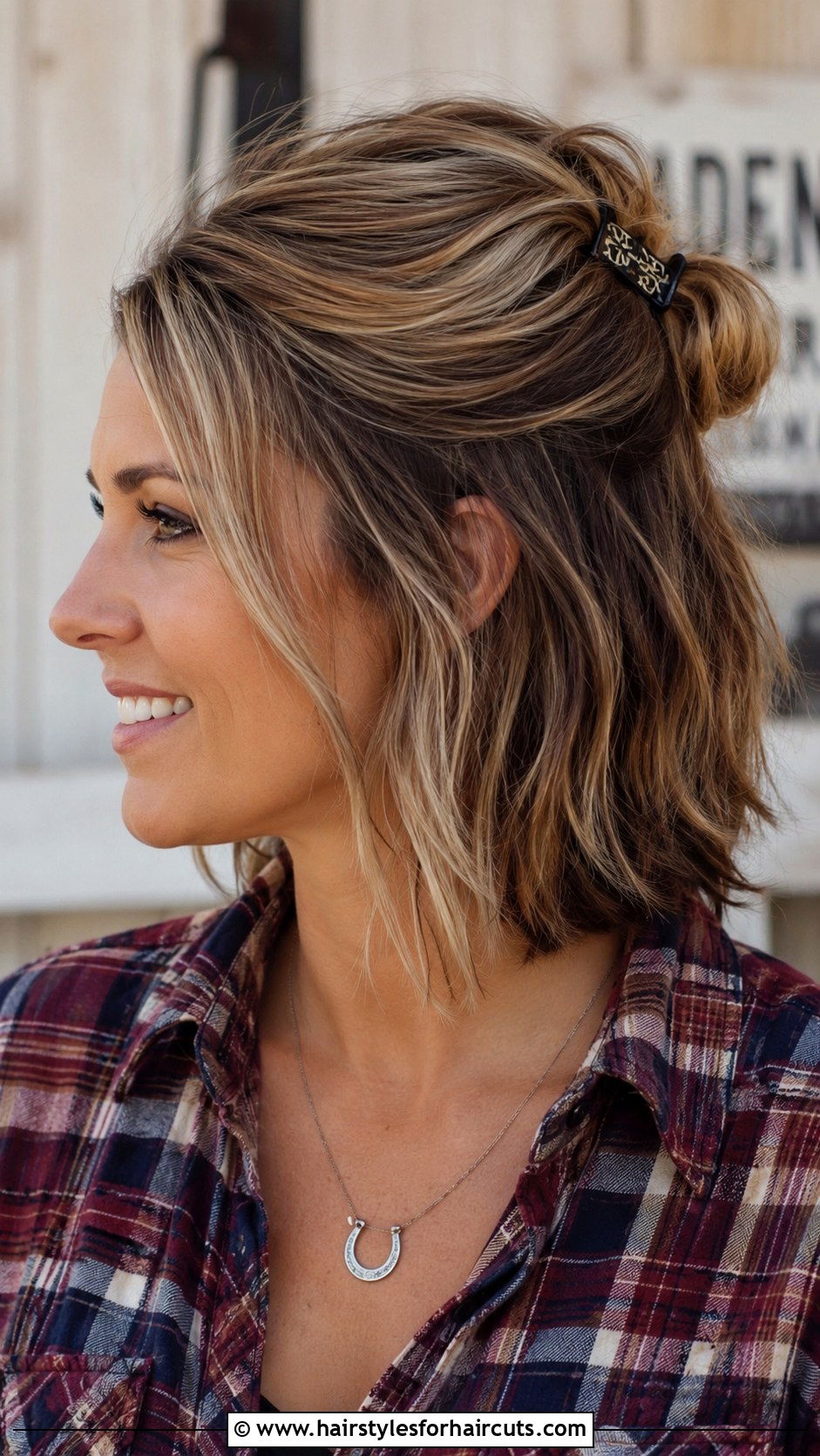 Cowgirl Half Up Short Hair - 25 cowgirl hairstyles for short hair - 25 cowgirl hairstyles for short hair