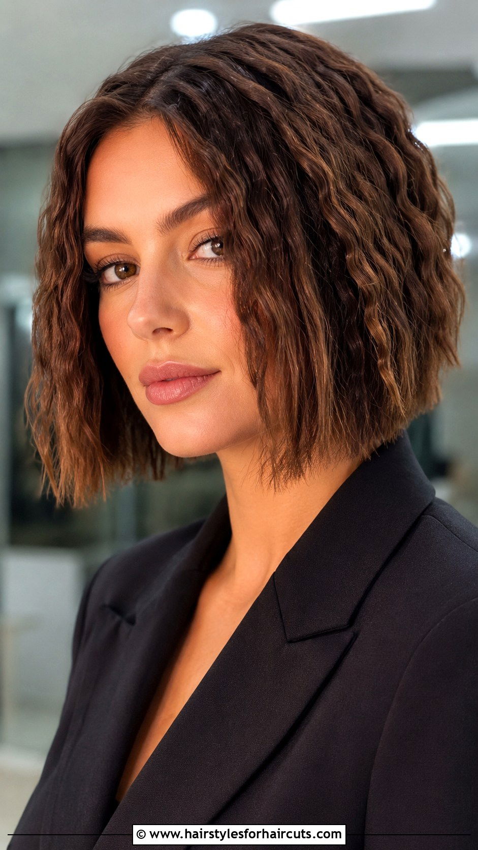 Crimped Butterfly Cut - 25 crimped hairstyles - 25 crimped hairstyles