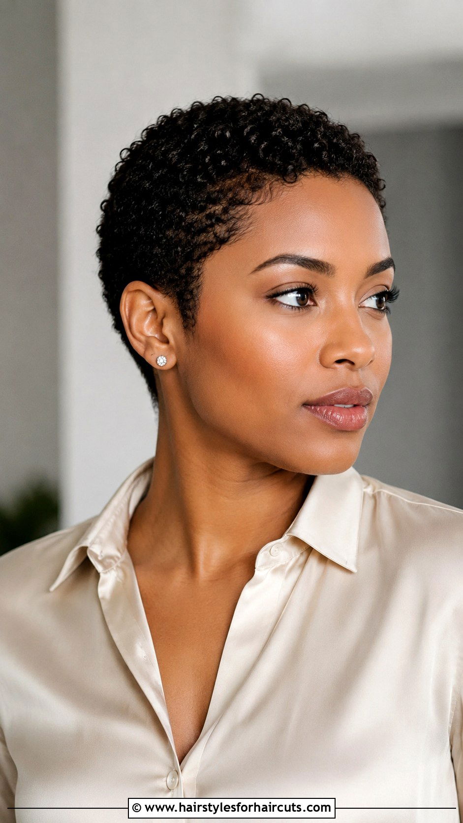 Cropped Curly Hair - 25 80s hairstyles for short hair - 25 80s hairstyles for short hair
