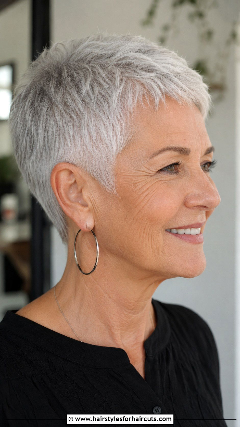 Cropped Pixie Haircut - 25 haircuts for woman over 60 - 25 haircuts for woman over 60