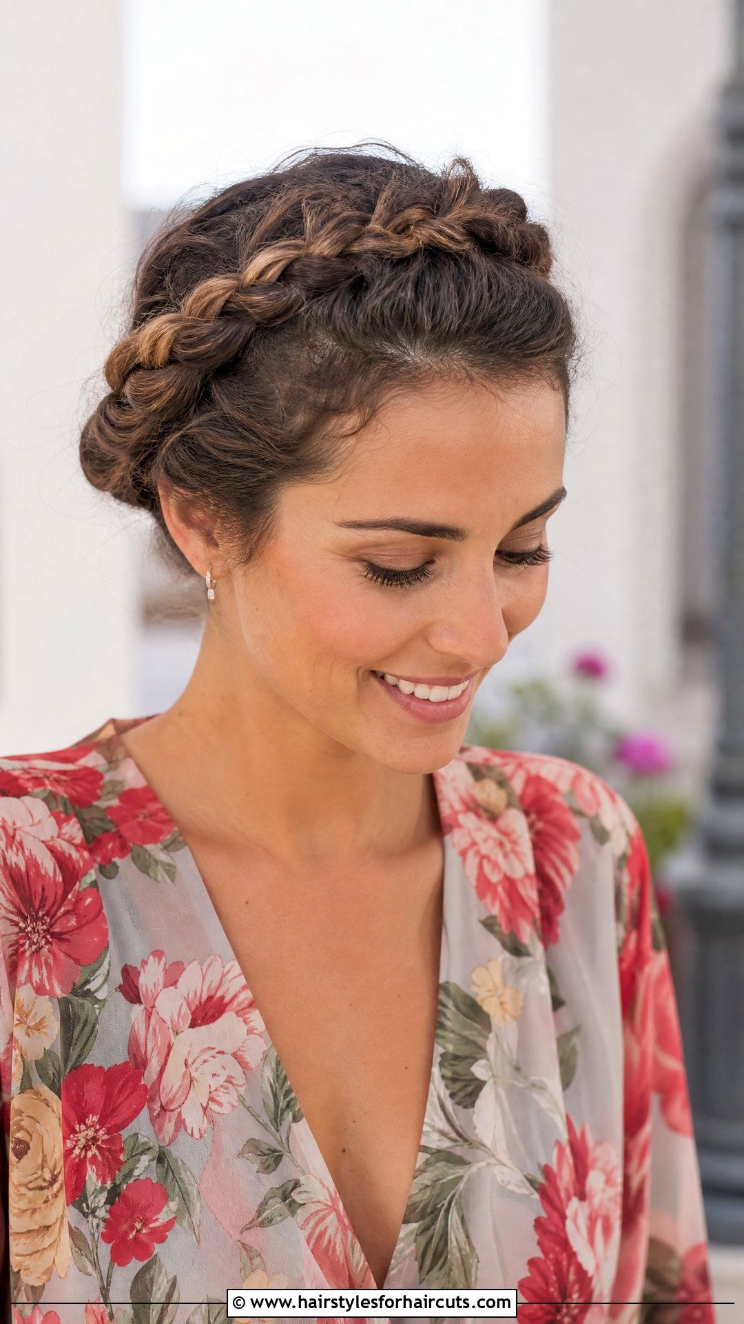 Crown Braid Spanish Hairstyle - 25 spanish hairstyles - 25 spanish hairstyles