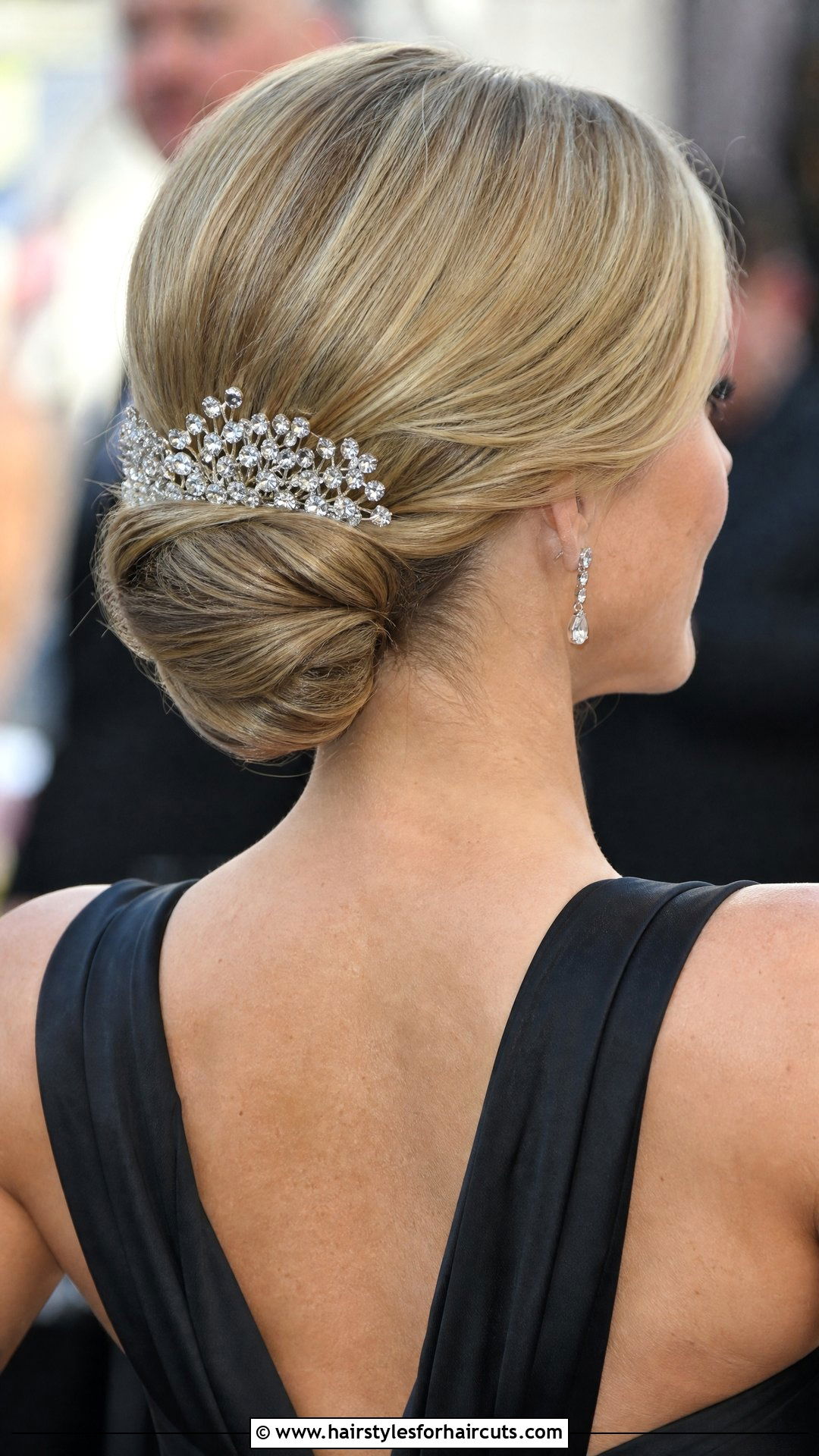 Crystal Hair Combs For Chignons - 25 hair accessories for updos hairstyles - 25 hair accessories for updos hairstyles