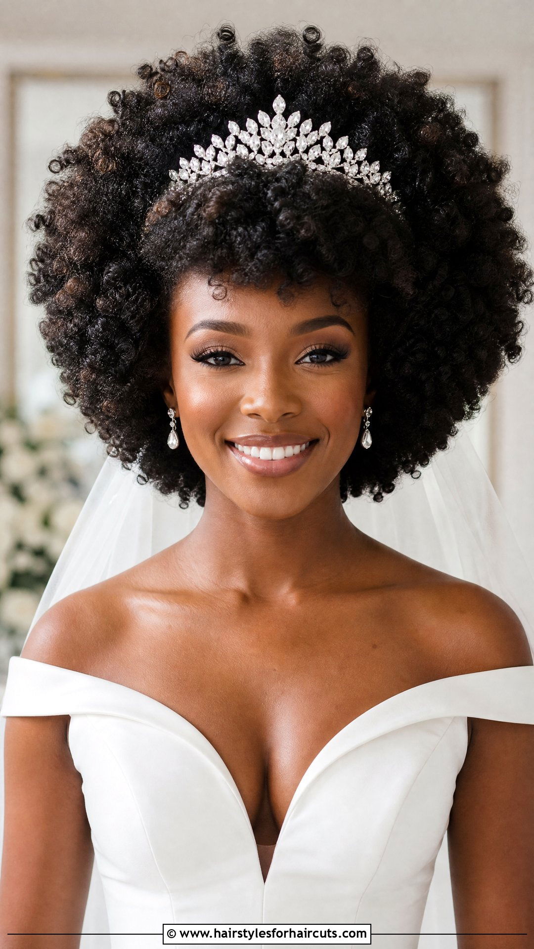 Curly Afro Bridal Hair - 25 wedding hairstyles for curly hair - 25 wedding hairstyles for curly hair