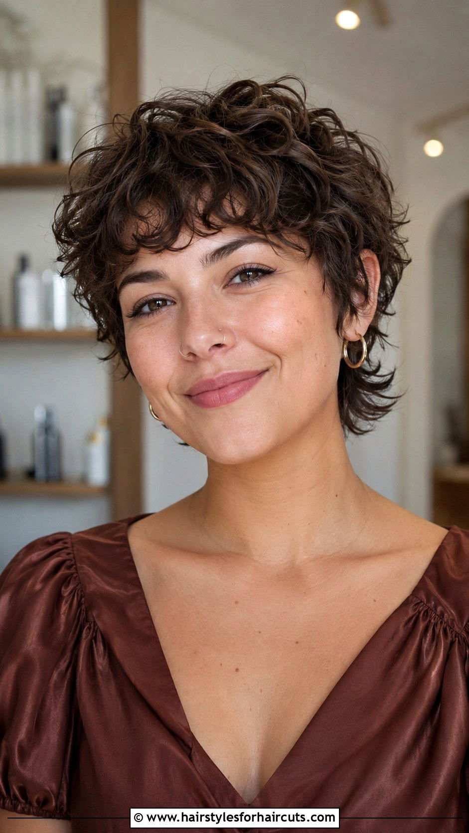 Curly Bixie Haircut For Round Face - 25 round curly haircuts - 25 round curly haircuts