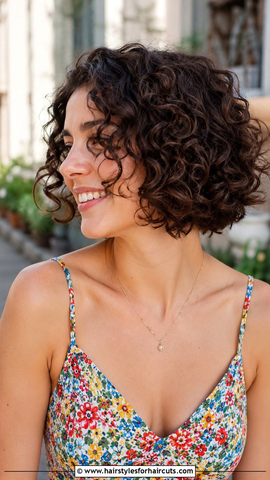 Curly Bob Haircut - 25 best haircuts ever - 25 best haircuts ever