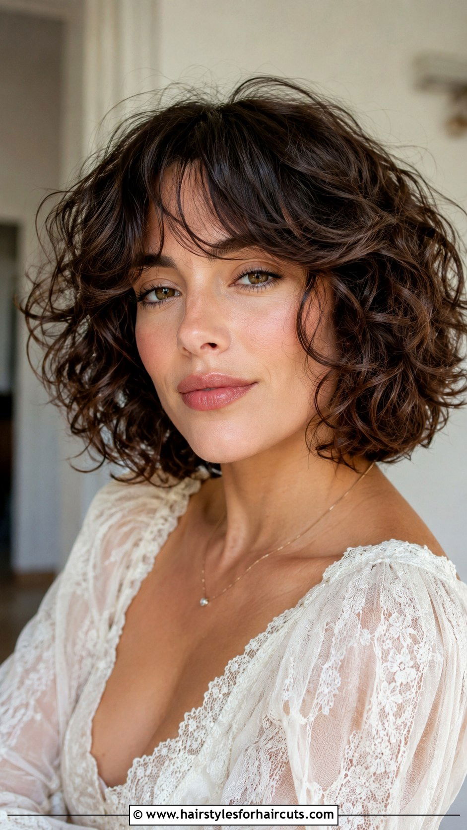 Curly Bob With Curtain Bangs - 25 bob hairstyles curly hair - 25 bob hairstyles curly hair