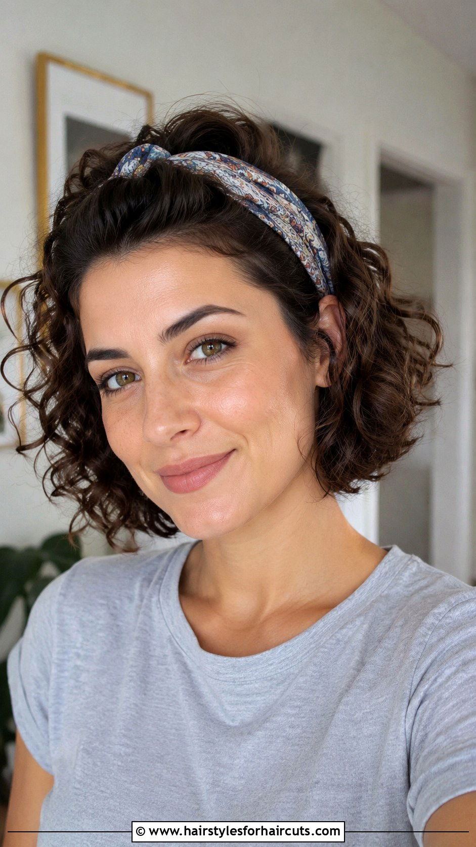 Curly Bob With Headband - 25 curly hairstyles for thin hair - 25 curly hairstyles for thin hair