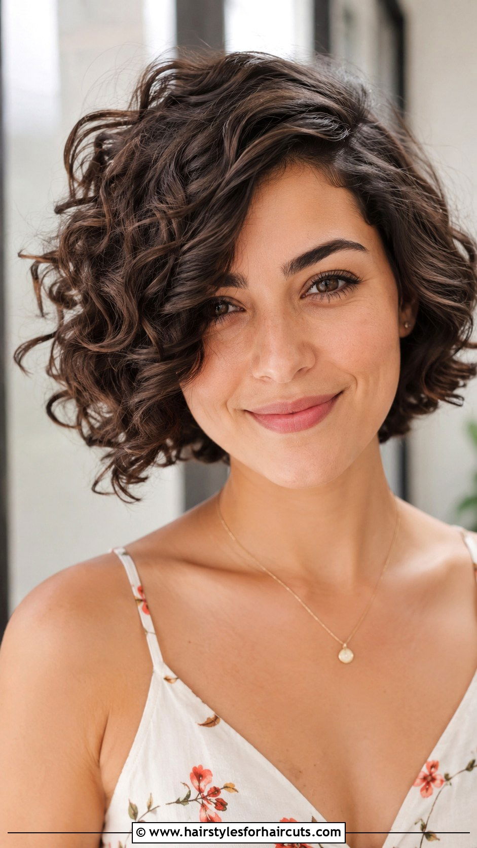 Curly Bob With Side Part - 25 short haircuts for long face - 25 short haircuts for long face